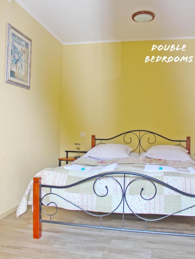 Red Fox Guesthouse Tbilisi Ngoại thất bức ảnh